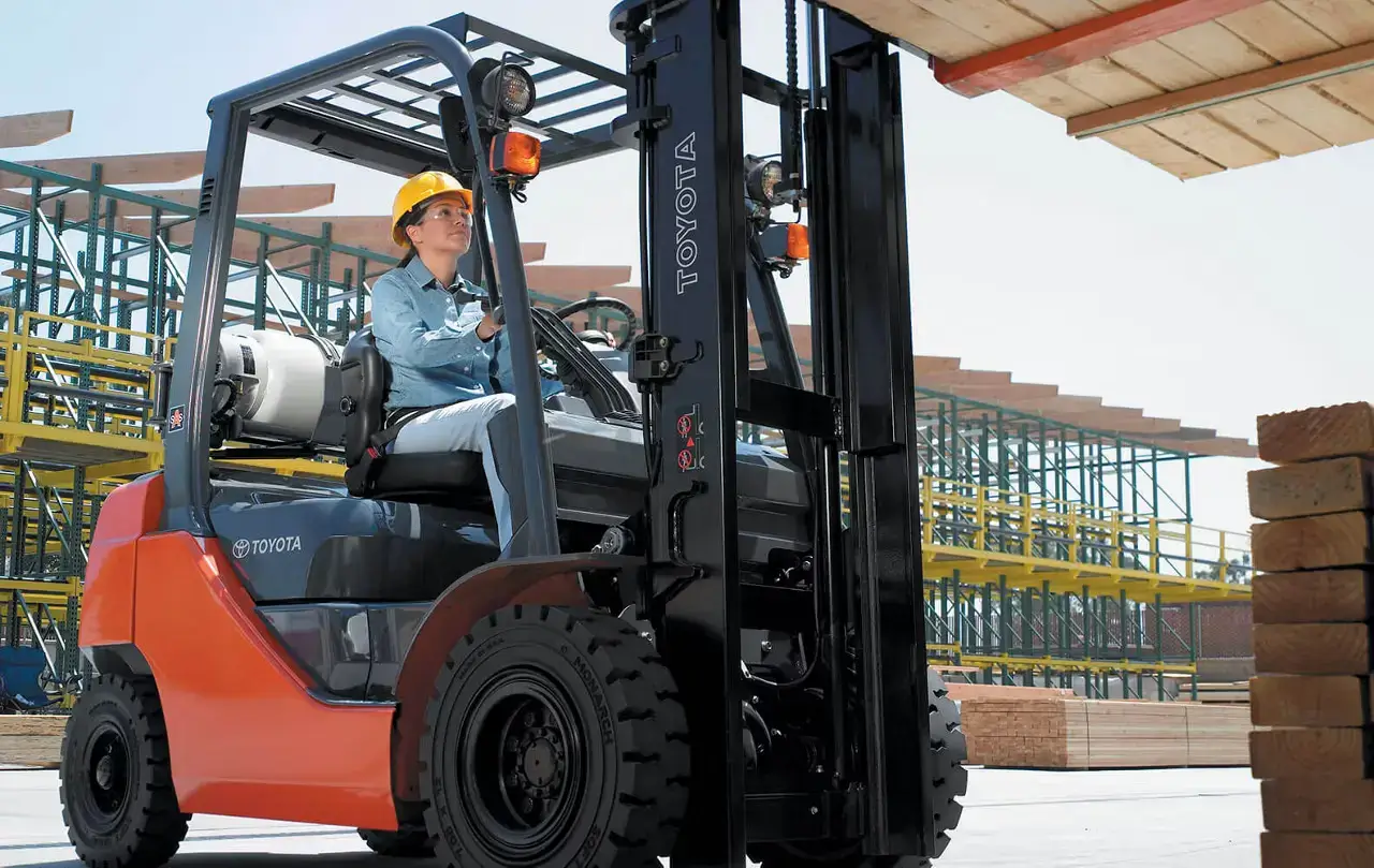 Forklift Kiralama Rehberi: Tonaj ve Motor Seçimi - İş Makinesi Kiralama Rehberi